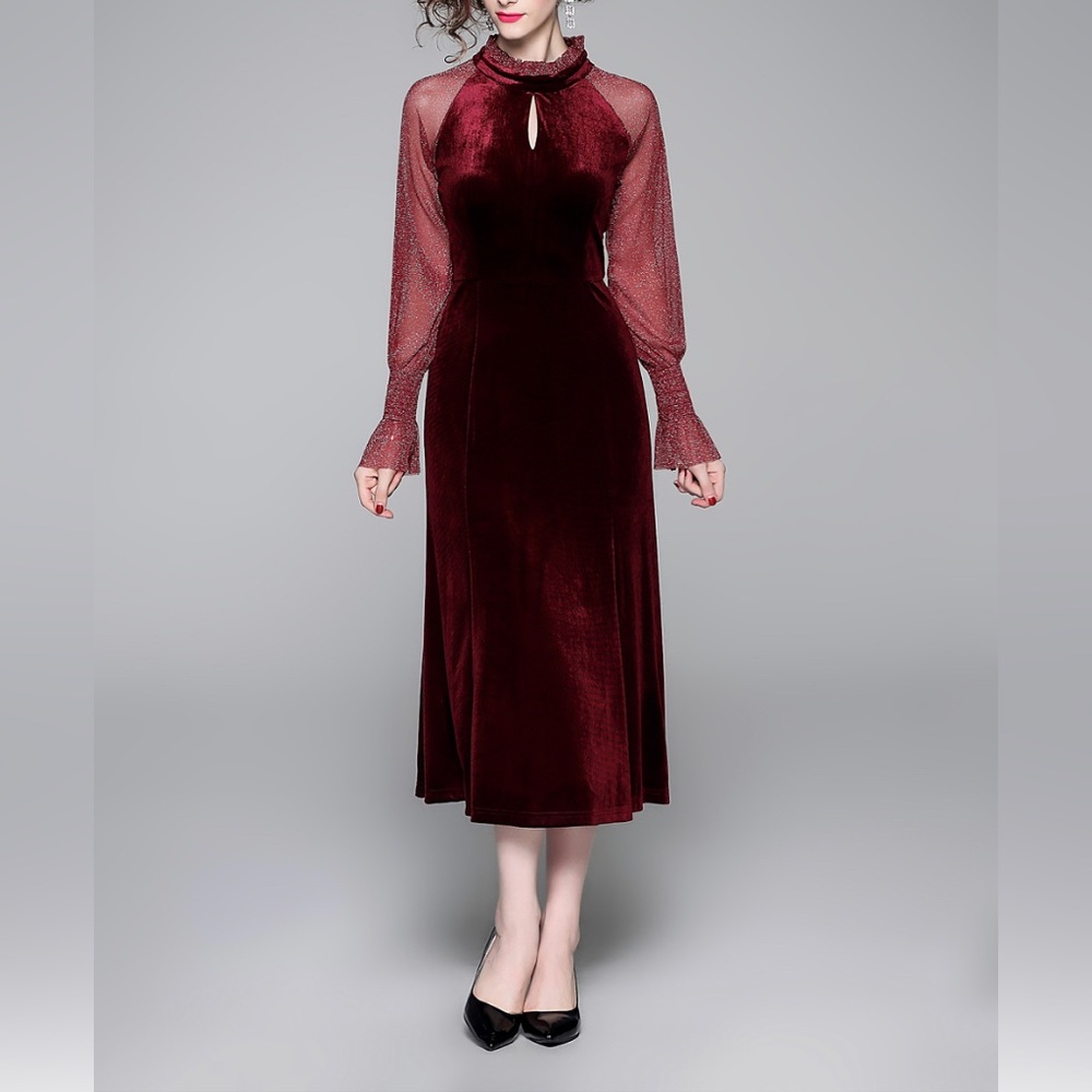 Kaimilan burgundy velvet dress NWT